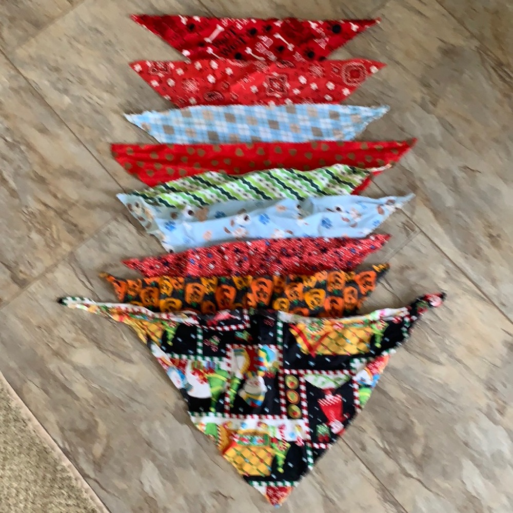 Doggie Bandannas. All Year. All Seasons.